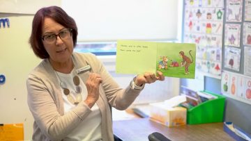 Literacy – The Importance of Pointing to the Words When Beginning to Read